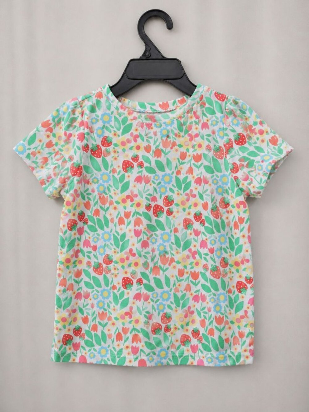 NWT Girls Strawberry Print Short Sleeve Tee Size 2T